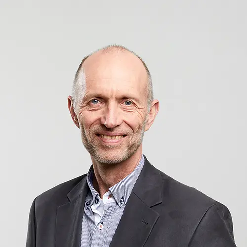 Peter Lind